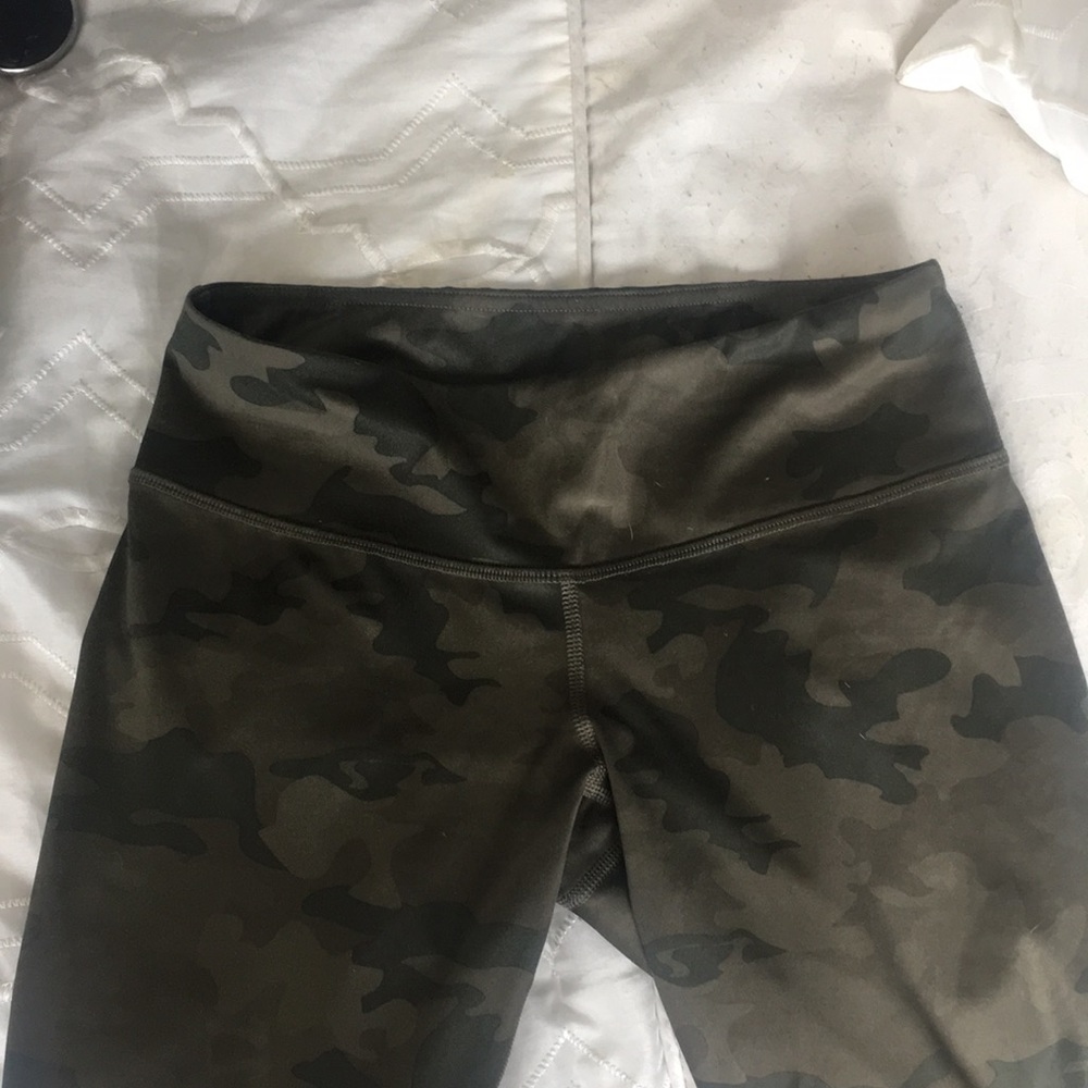 Cropped Camo Lululemon Leggings